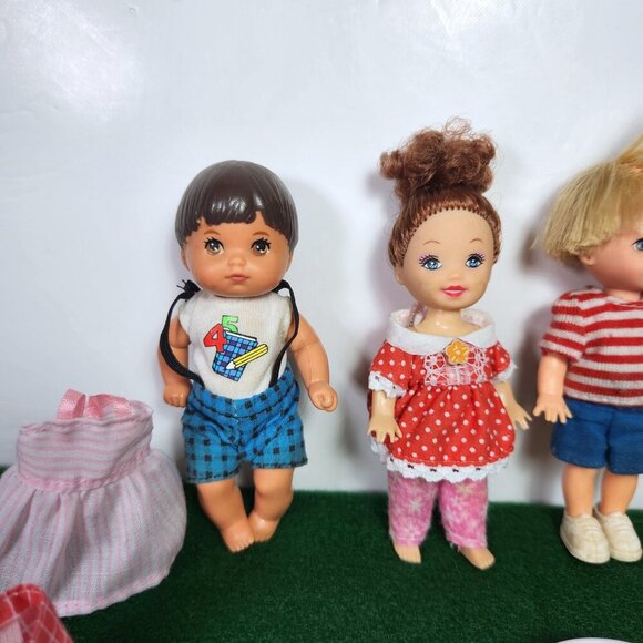 Barbie & Tommy Doll Careers Student Doll Lot of 4 Play Dining Set - Picture 2 of 9